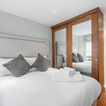 Stylish 2Bd Flat Opposite Harrods London Prime Location Appartement Buitenkant foto