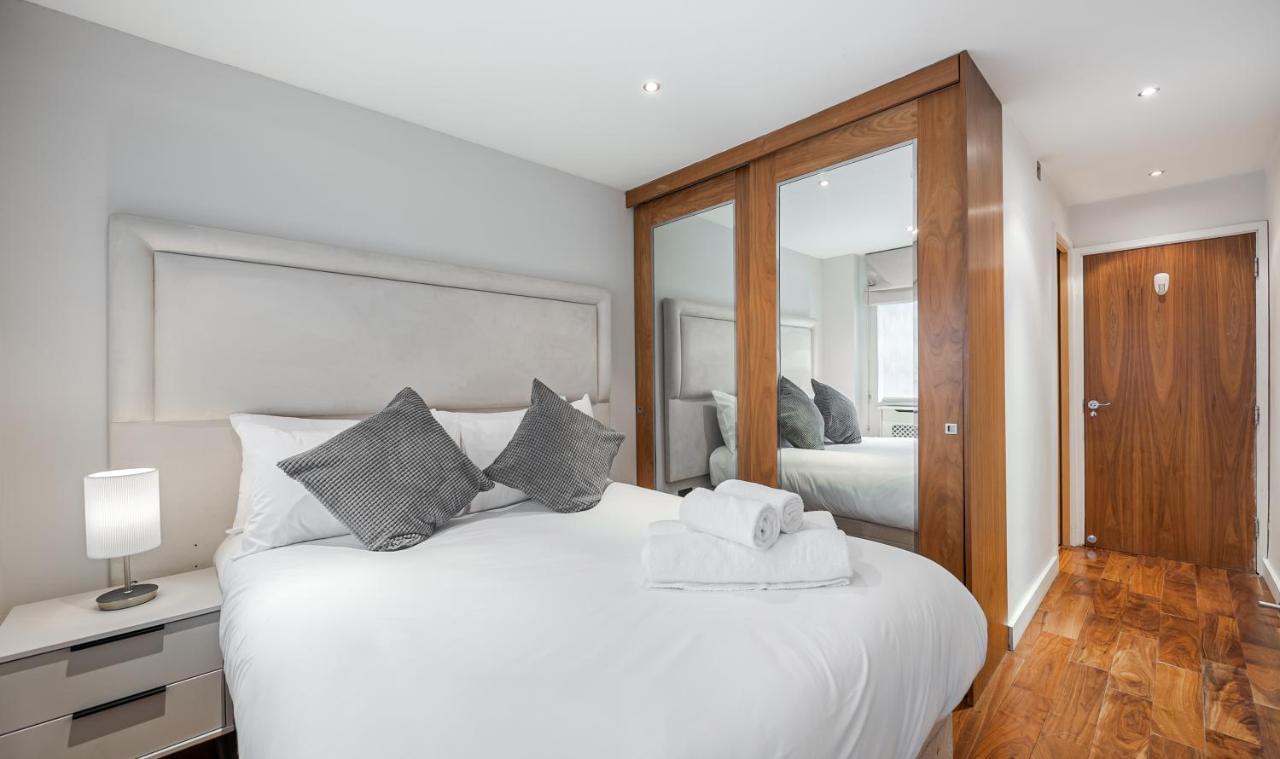 Stylish 2Bd Flat Opposite Harrods London Prime Location Appartement Buitenkant foto